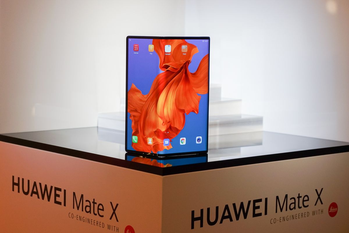 huawei mate foldable price